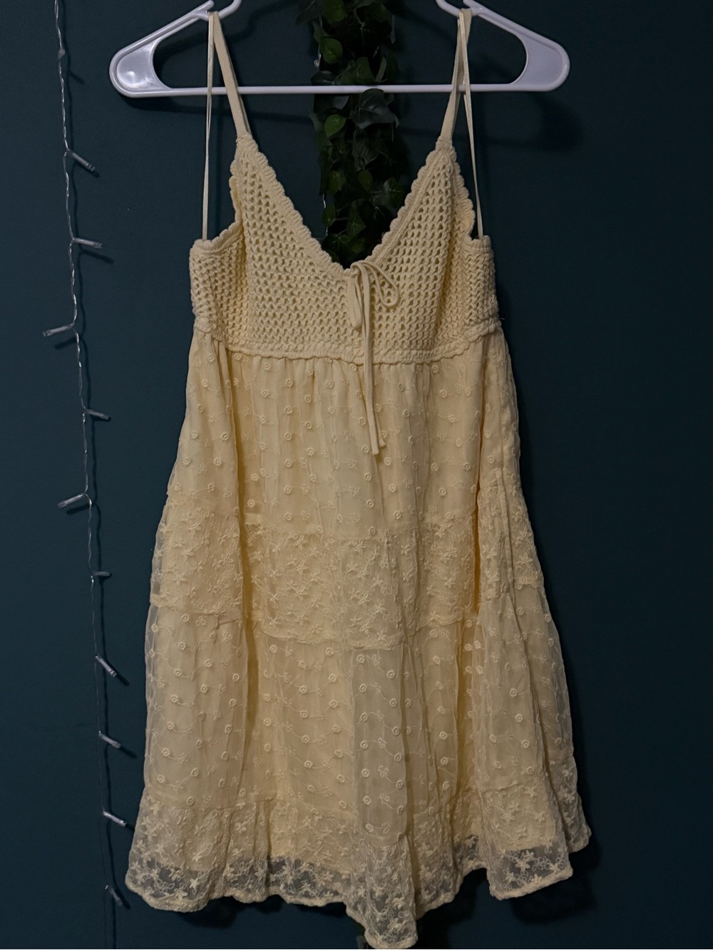 Hollister Cream Crochet Bodice Eyelet Tiered Swim Cover-Up